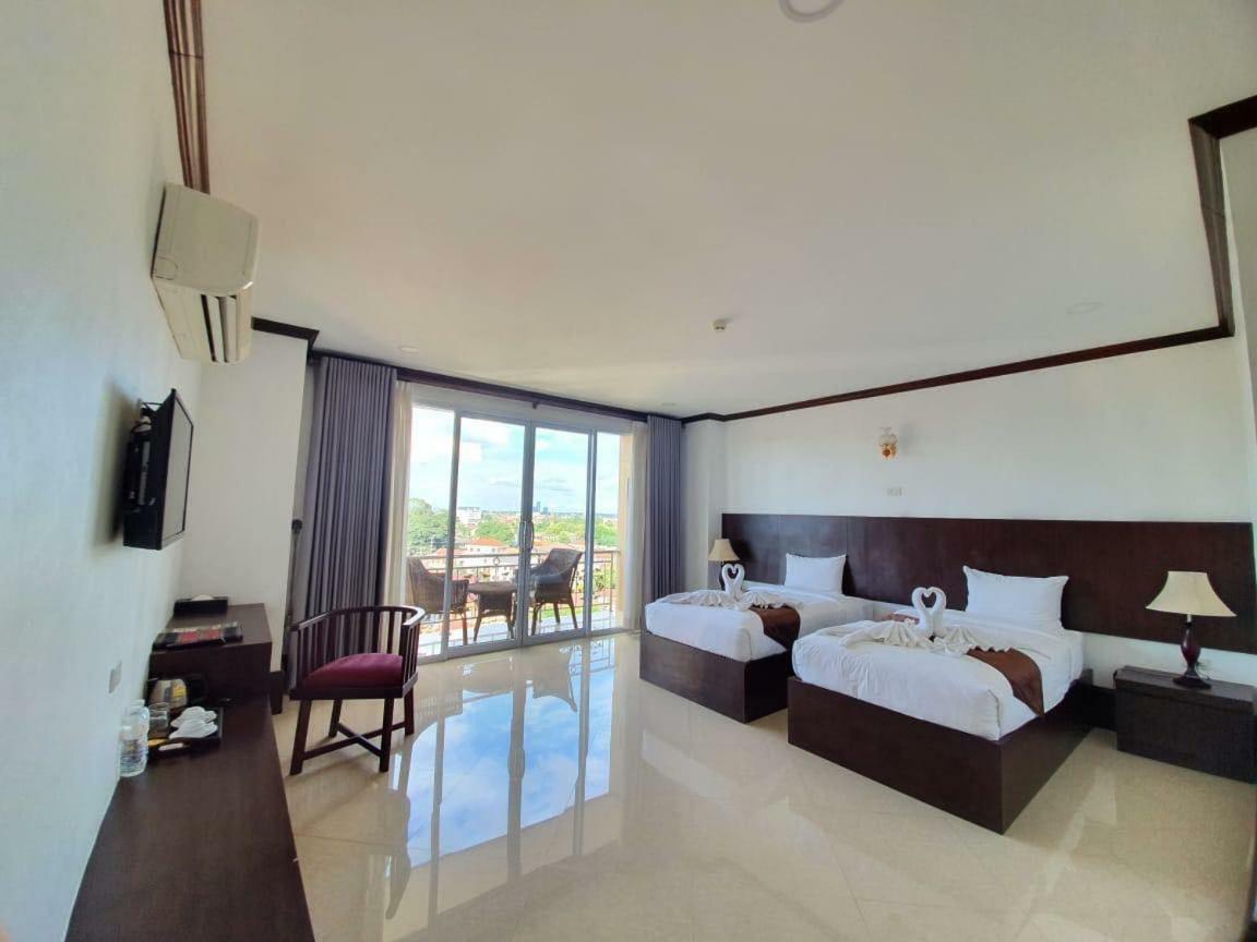 Hotel Continental Plaza Vientiane Ban Nongdouang Exterior foto